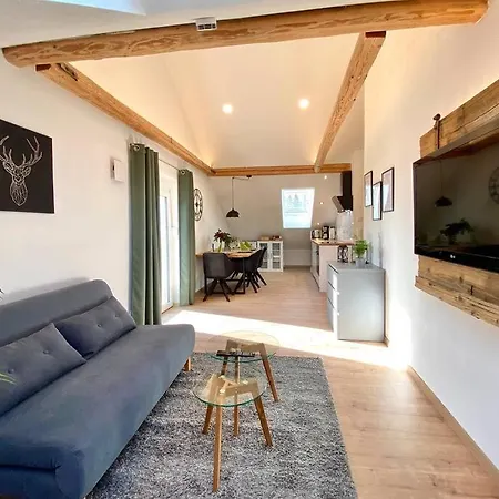 דירה Moderne Dg-wohnung Im Guenztal *
