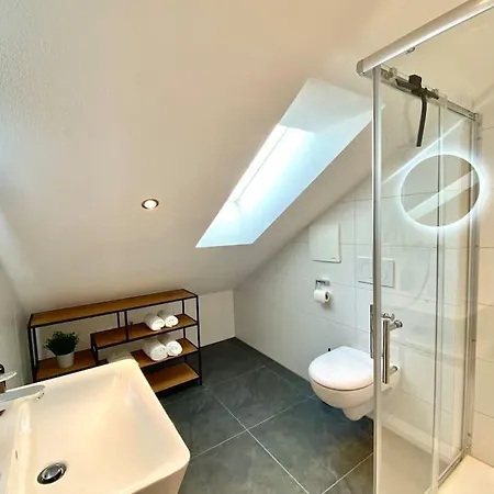 شقة Moderne Dg-wohnung Im Guenztal *