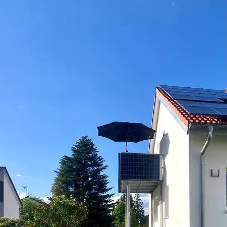 Moderne Dg-wohnung Im Guenztal شقة
